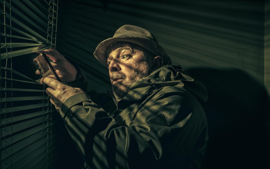 Dealing with Bounty Hunters or Private Investigators